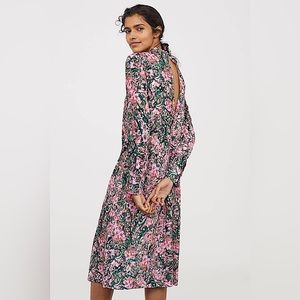 🆕H&M Pink Floral Dress with side slit Size 12